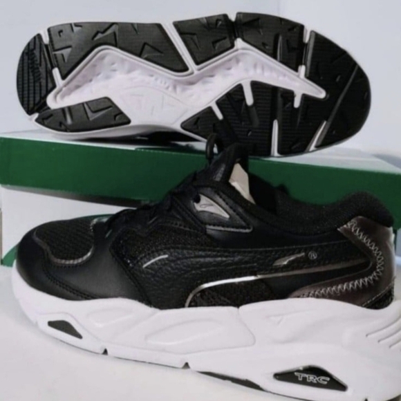 Puma TRC LookWomen's, Size 7.5Color Black. New with box.Style: 38715702 - Picture 6 of 13
